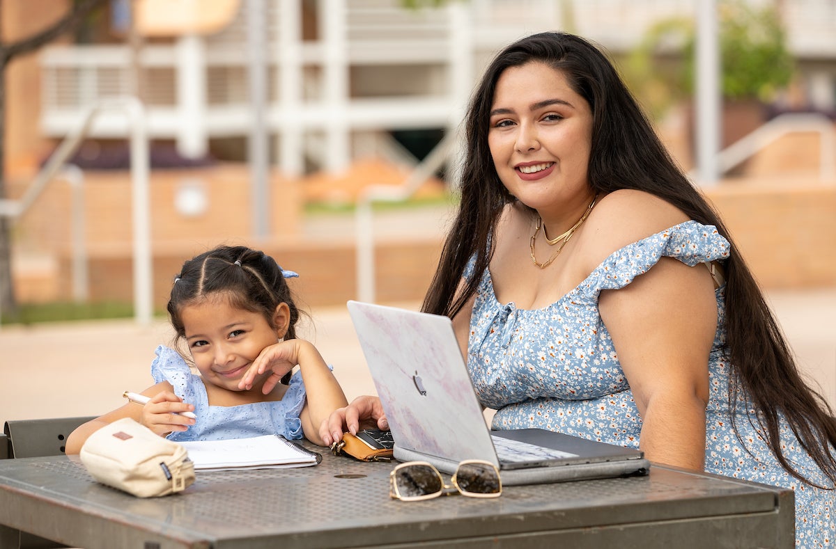 UC Riverside gets 3.8 million grant to support studentparents UCR